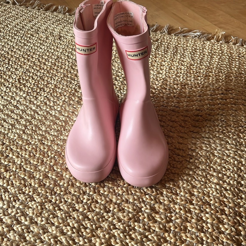 Girl’s Hunter boots PINK SIZE 11
